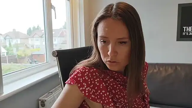 eatmypie69 online show from June 3, 2026, 9:23 am