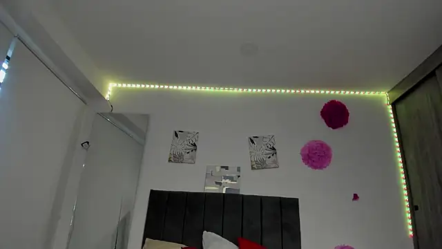 ZahraRose online show from March 4, 2025, 11:51 am