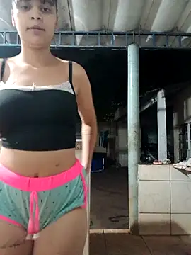 Snapshot of gatinha_18 chatting on September 20, 2025, 4:24 am gatinha 18 online show from September 20, 2025, 4:24 am