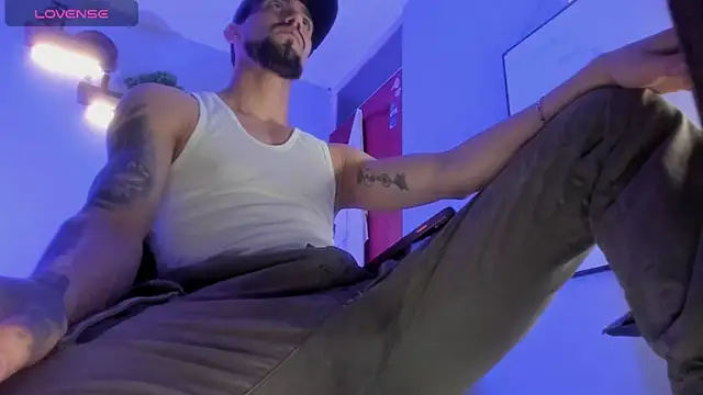 K cique online show from October 30, 2025, 12:01 am