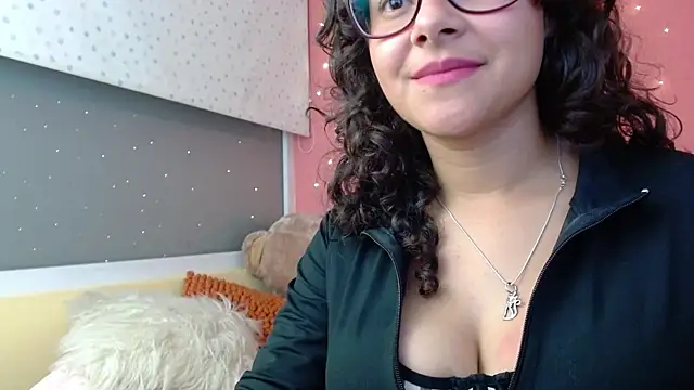 Snapshot of morahaze chatting on January 4, 2025, 12:16 am morahaze online show from January 4, 2025, 12:16 am