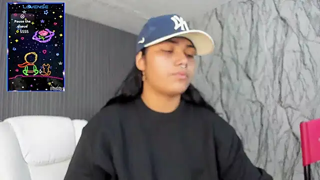 melany rouse18 online show from November 8, 2025, 6:18 pm