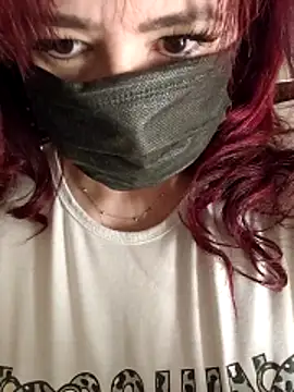 Snapshot of Loly2025 chatting on December 18, 2025, 1:00 am Loly2025 online show from December 18, 2025, 1:00 am