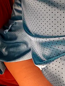 Snapshot of Loly2025 chatting on February 6, 2026, 2:16 am Loly2025 online show from February 6, 2026, 2:16 am