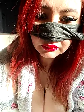 Loly2025 online show from March 11, 2026, 2:12 pm