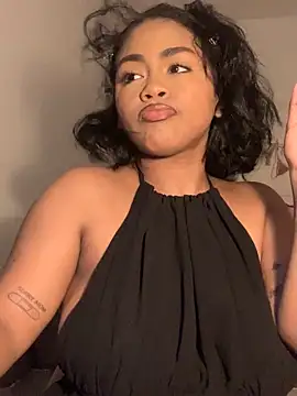 Dahiana Giil online show from November 21, 2025, 6:56 am