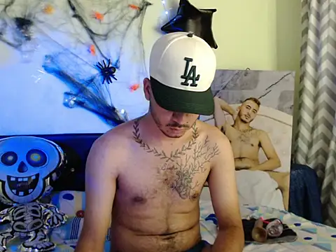 Snapshot of AdamParker_ chatting on October 21, 2025, 3:29 am AdamParker online show from October 21, 2025, 3:29 am