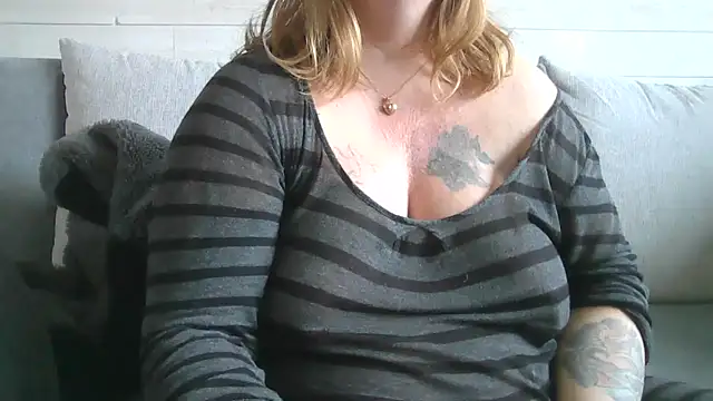 sizha6 online show from October 21, 2025, 10:38 am