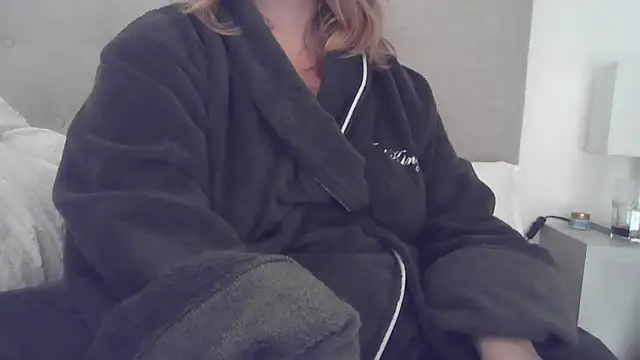 sizha6 online show from October 27, 2025, 7:45 am