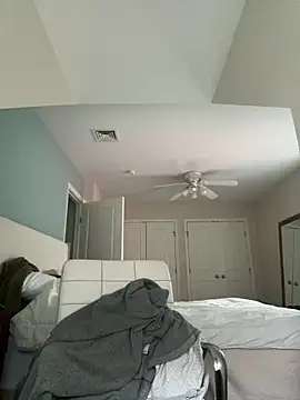 plaintreebull online show from March 12, 2026, 6:03 pm