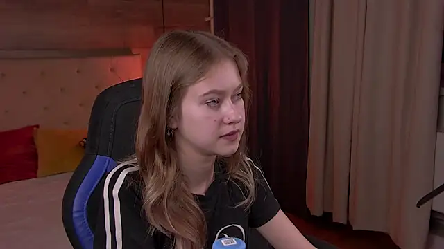 EveMundie online show from February 18, 2025, 3:10 pm