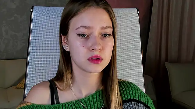 EveMundie online show from March 21, 2025, 4:40 pm