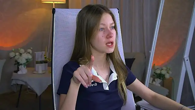 EveMundie online show from February 25, 2026, 6:23 am