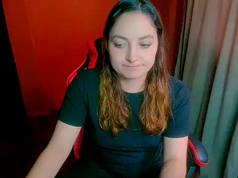Daianna m  online show from April 21, 2026, 5:39 pm