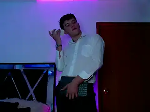 Smith boy 25 online show from March 21, 2025, 10:28 pm