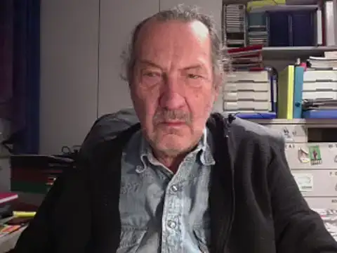 HMStraps01 online show from December 1, 2024, 4:29 pm