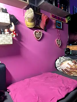 sexymelli18 online show from December 21, 2025, 6:26 pm