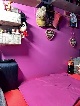 sexymelli18 online show from January 7, 2026, 7:16 pm