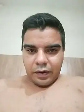 Snapshot of morenosexy1992 chatting on March 7, 2025, 5:18 am morenosexy1992 online show from March 7, 2025, 5:18 am