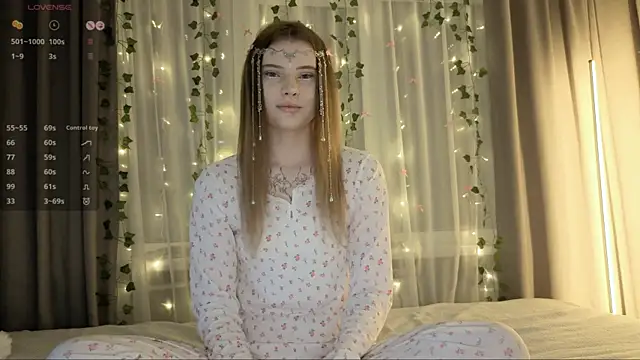 CarolinePepper online show from February 1, 2026, 2:15 pm