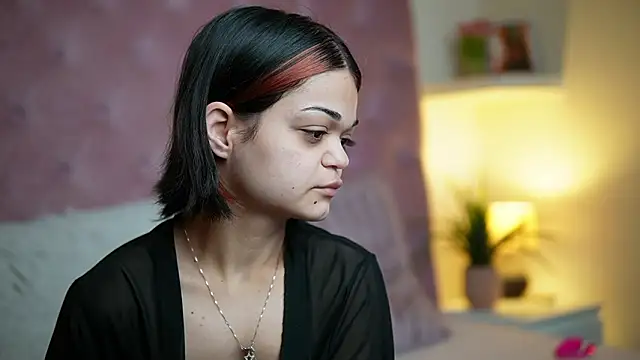 MaiaMini online show from February 25, 2026, 11:14 pm