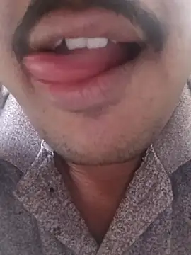 Snapshot of robis12314 chatting on March 5, 2025, 7:49 pm robis12314 online show from March 5, 2025, 7:49 pm