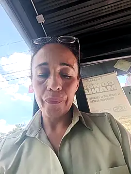 Coeur de luxure online show from November 18, 2025, 6:23 pm