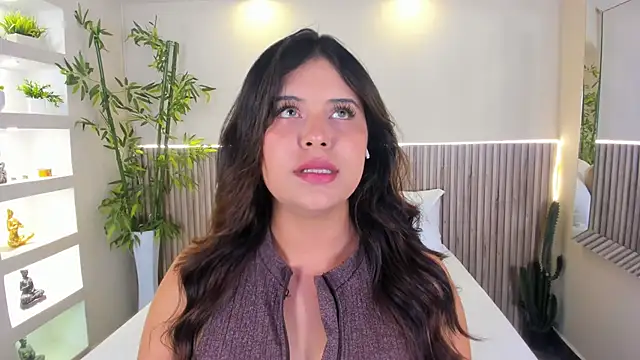 Snapshot of GeorginaReyes chatting on May 25, 2026, 10:16 pm GeorginaReyes online show from May 25, 2026, 10:16 pm