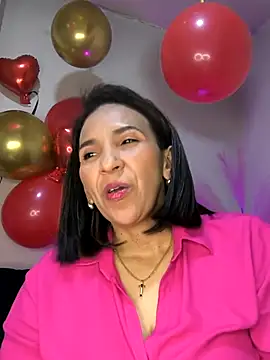 Mrsvictoriaaa online show from February 18, 2025, 5:42 pm