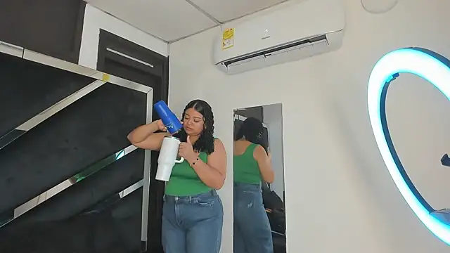 Rubyxht online show from October 28, 2025, 12:52 pm