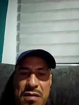 Iuver online show from February 18, 2026, 3:24 am