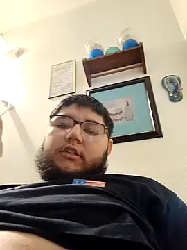 Snapshot of Bigdaddy-Marc chatting on December 13, 2025, 11:54 pm Bigdaddy-Marc online show from December 13, 2025, 11:54 pm