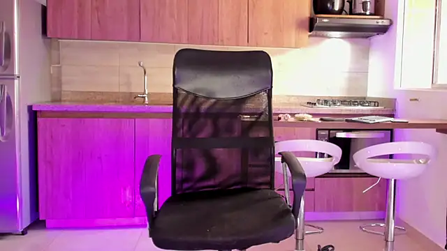 Snapshot of valeria__lewiis chatting on February 23, 2025, 2:57 pm valeria  lewiis online show from February 23, 2025, 2:57 pm