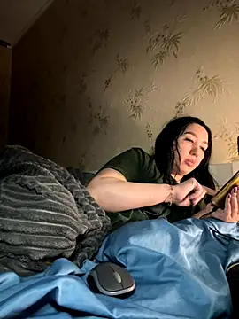 Naughtbaby 2025 online show from November 22, 2025, 3:27 am