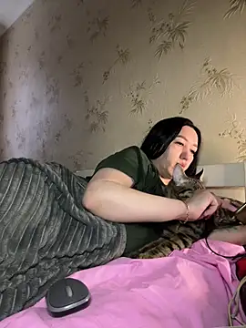 Naughtbaby 2025 online show from February 13, 2026, 2:24 pm