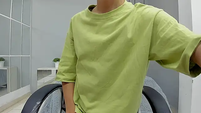 Johann sex online show from September 18, 2025, 4:42 pm