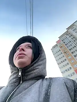 AlishaPrettyBlade online show from March 5, 2026, 10:33 am