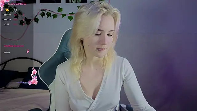 Snapshot of Nasy chatting on October 10, 2025, 4:50 pm Nasy online show from October 10, 2025, 4:50 pm