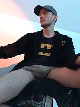 Snapshot of yoyoboy988 chatting on March 5, 2025, 7:17 pm yoyoboy988 online show from March 5, 2025, 7:17 pm