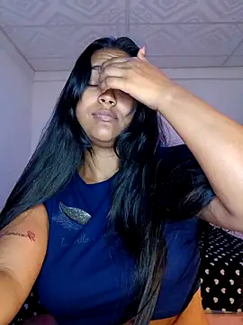 victoria roussee online show from September 13, 2025, 10:37 am