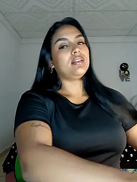 victoria roussee online show from September 25, 2025, 3:21 am