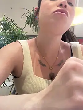 Snapshot of segb chatting on October 7, 2025, 2:25 pm segb online show from October 7, 2025, 2:25 pm