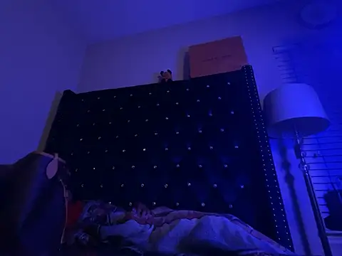 celestefantasea online show from February 25, 2025, 9:09 am