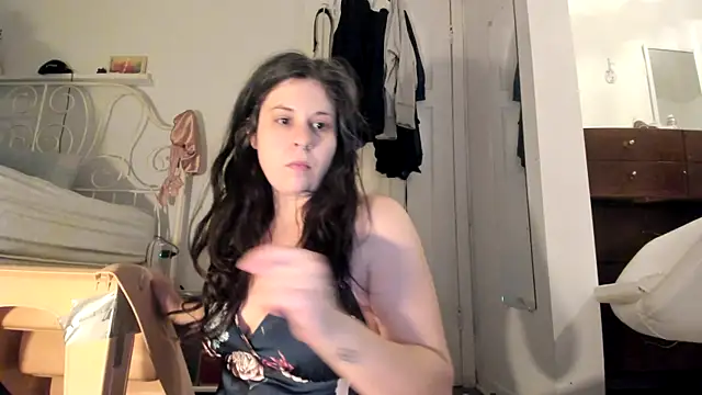 Snapshot of Rosiee69_ chatting on February 24, 2025, 12:37 pm Rosiee69 online show from February 24, 2025, 12:37 pm