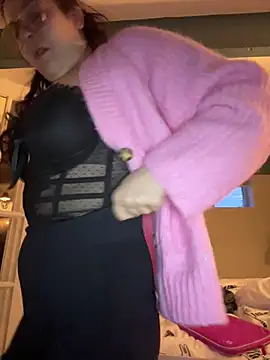 Snapshot of Rosiee69_ chatting on March 3, 2025, 11:22 am Rosiee69 online show from March 3, 2025, 11:22 am