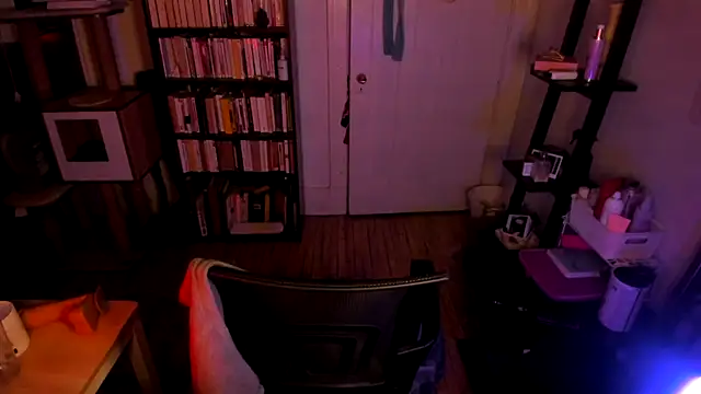 Rosiee69  online show from March 12, 2026, 12:44 pm