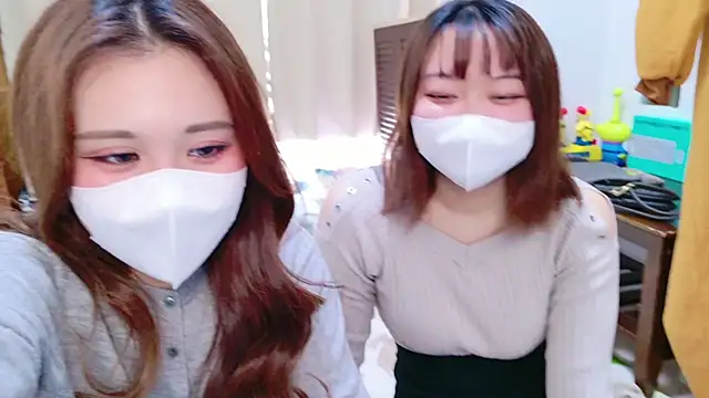 noa chi online show from September 22, 2025, 4:47 am