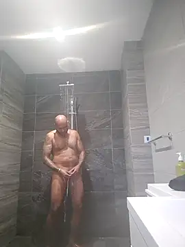 Snapshot of Mrnutella chatting on March 20, 2025, 5:36 pm Mrnutella online show from March 20, 2025, 5:36 pm