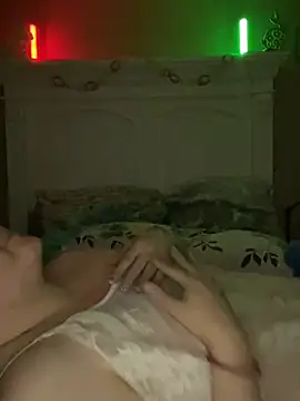 HTXBELLE online show from March 5, 2025, 6:33 am