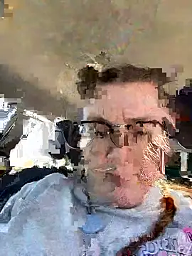 HTXBELLE online show from March 16, 2025, 9:05 pm